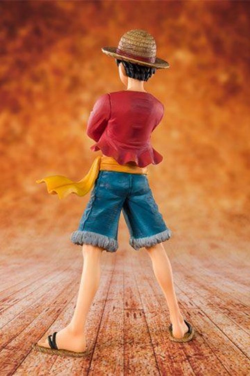 One Piece - Straw Hat Luffy FiguartsZERO Statue
Figure (14cm)