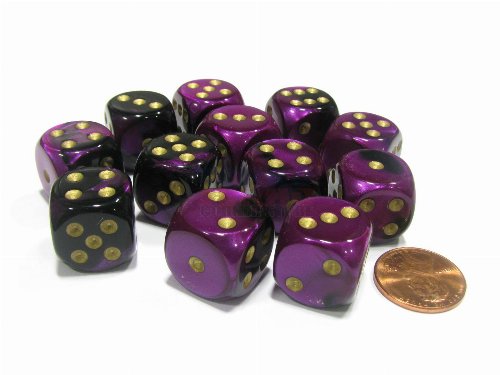 Σετ Ζάρια - 12 Gemini 16mm Pipped d6 - Black-Purple
with Gold Dice Block