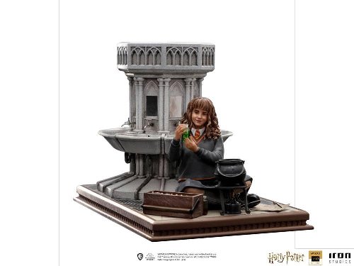 Harry Potter - Hermione Granger (Polyjuice) BDS
Art Scale 1/10 Deluxe Statue (14cm)