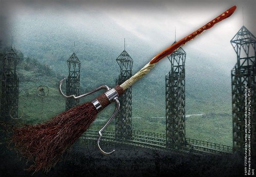 Harry Potter - Firebolt Broom 1/1 Replica
(148cm)