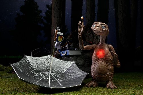 E.T. the Extra-Terrestrial - Ε.Τ. Deluxe Action
Figure (11cm)