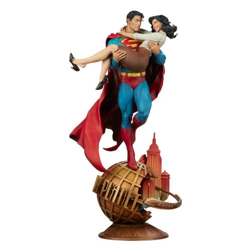 DC Comics - Superman & Lois Lane Diorama
Statue Figure (56cm)