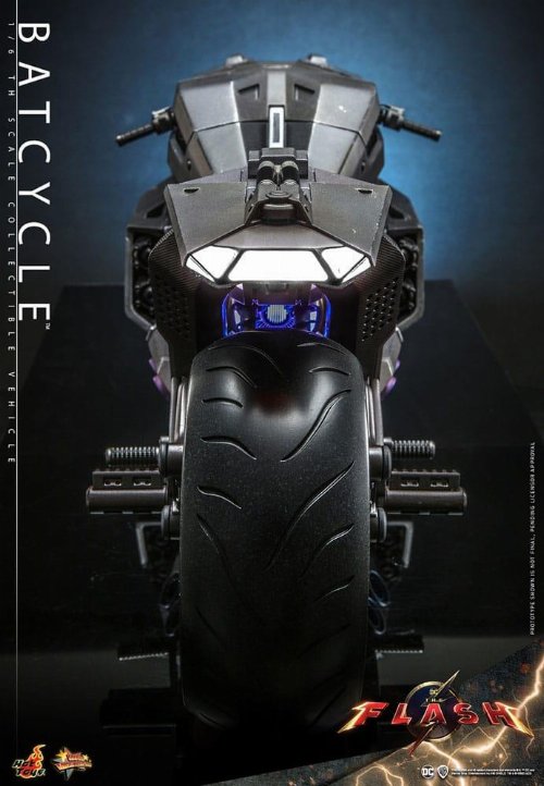 The Flash: Hot Toys Masterpiece - Batcycle 1/6
Action Figures (56cm)