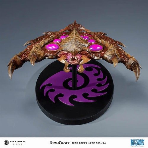 Starcraft - Zerg Brood Lord Statue Figure
(25cm)