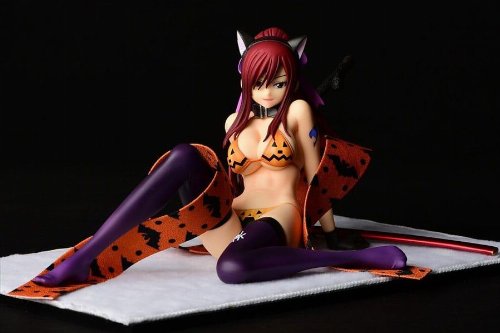 Fairy Tail - Erza Scarlet (Halloween) Statue
Figure (13cm)