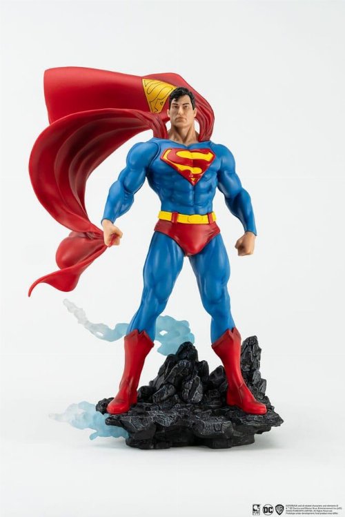 Batman PX - Superman Classic Version 1/8 Statue
Figure (30cm)