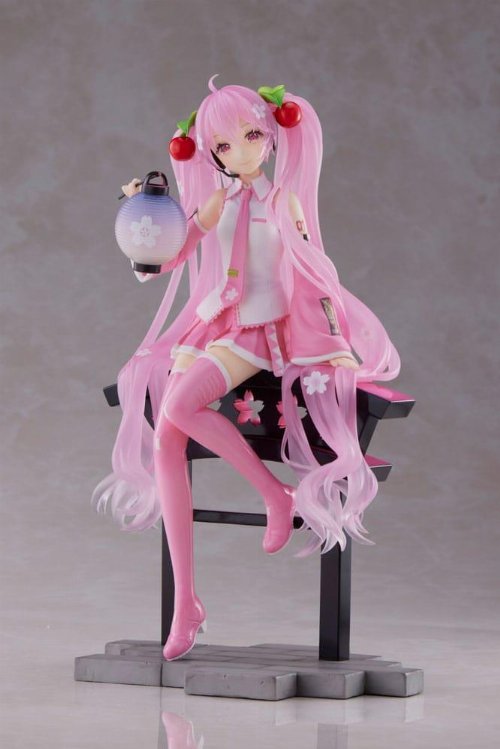 Vocaloid: Hatsune Miku AMP - Sakura Miku Lantern
Ver. Reissue Statue Figure (20cm)