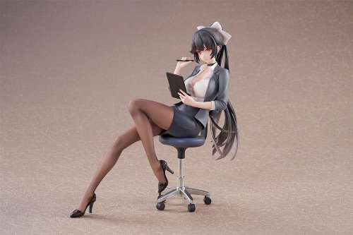 Azur Lane - Takao Ofiice Lady 1/6 Statue Figure
(18cm)