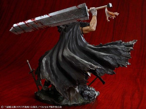 Berserk - Guts Black Swordsman 1/7 Statue Figure
(26cm)