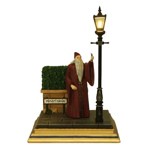 Harry Potter - Dumbledore Pivet Drive Statue
Figure with Light Up Function (19cm)