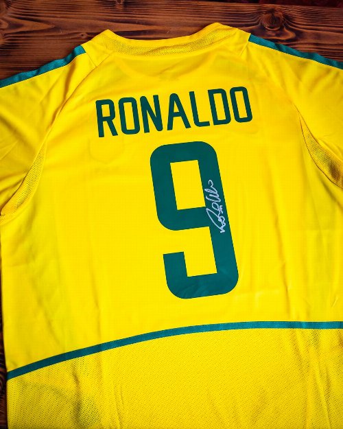 Vintage Ronaldo Nazario Signed Brazil Home
Jersey (Authenticated by Beckett)