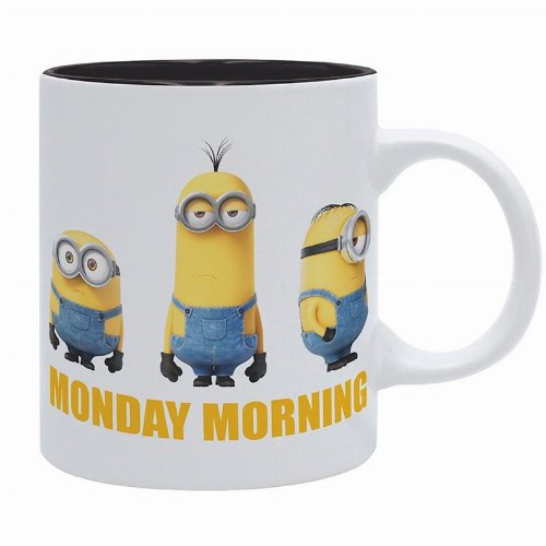 Minions - Friday vs Monday Mug
(320ml)