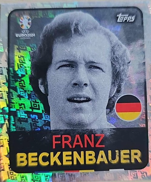 Topps - UEFA Germany Euro 2024 Αυτοκόλλητο - LEG 9.
Franz Beckenbauer (West Germany) - Topps Parallel
Foil