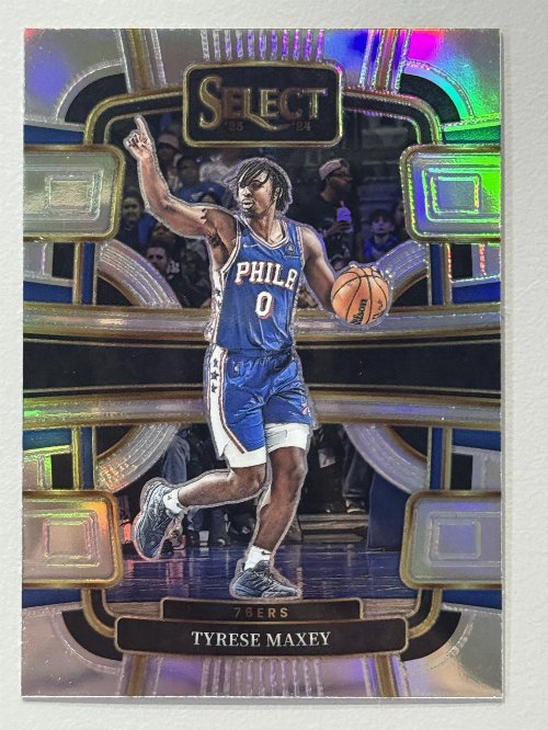 2023-24 Select Tyrese Maxey #44 Silver
Prism