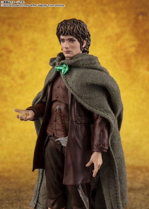 The Lord of the Rings: S.H. Figuarts - Frodo
Baggins & Gollum Action Figures (15cm)