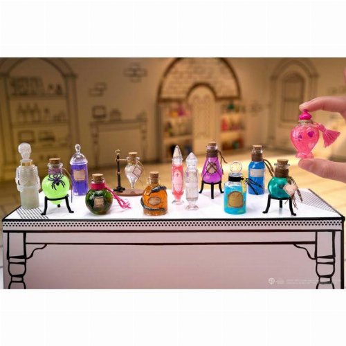 MGA Miniverse Food - Make it Mini Harry Potter:
Potions Figure (Random Packaged Pack)