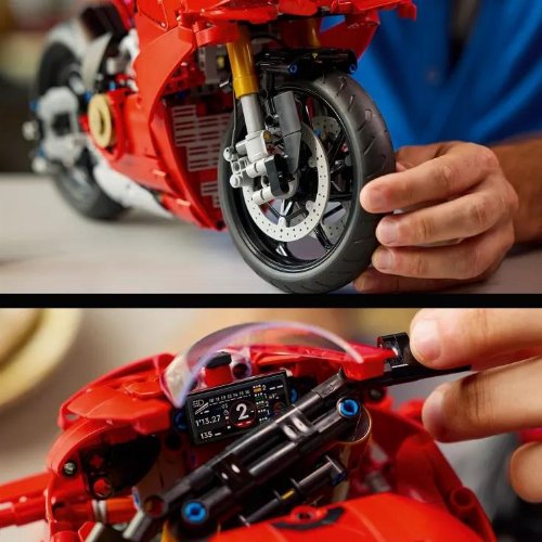 LEGO Technic - Ducati Panigale V4 S Motorcycle
(42202)