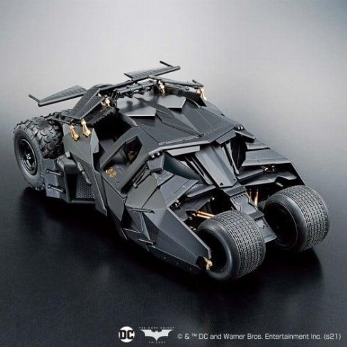 DC Comics - Batman 1/35 Batmobile (Batman
Begins) Model Kit