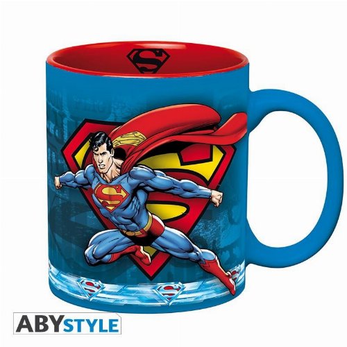 DC Comics - Superman Action Mug
320ml